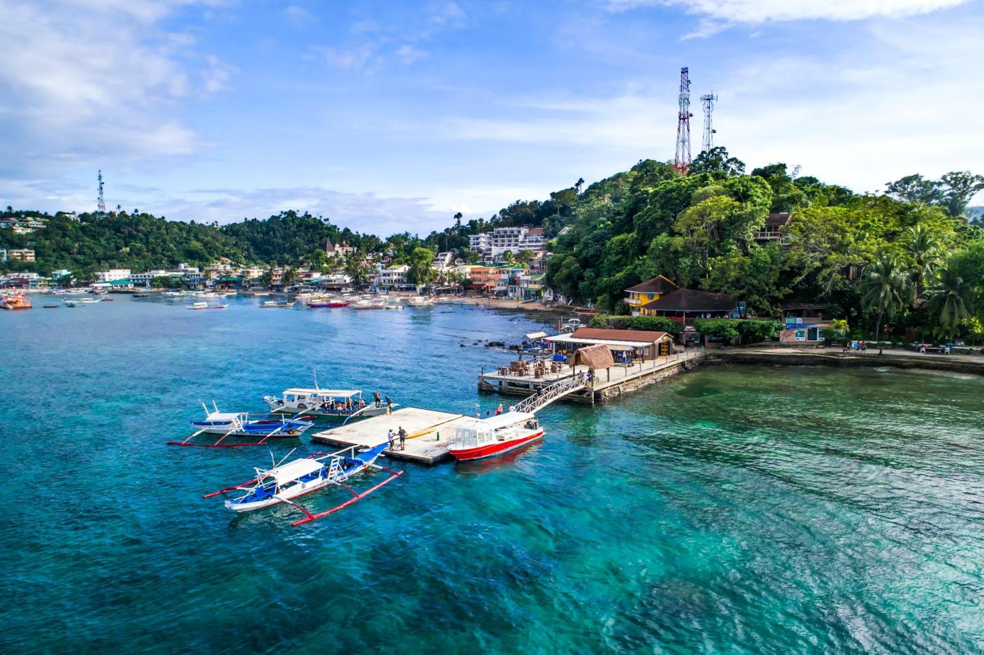 El Galleon Beach Resort Puerto Galera Exterior photo